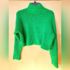 Forever 21 Cable Knit Cropped Oversized Sweater Size M